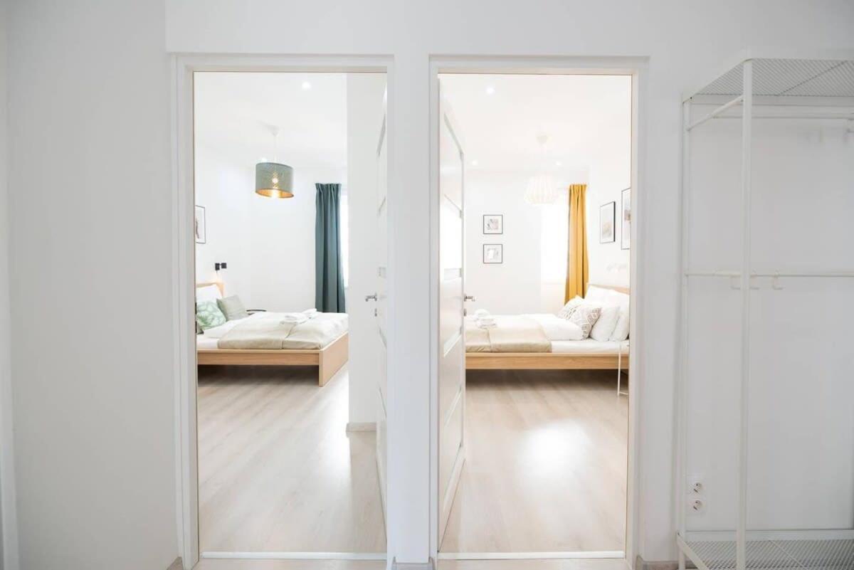 Trendy Central Apartment At Castle Будапеща Екстериор снимка