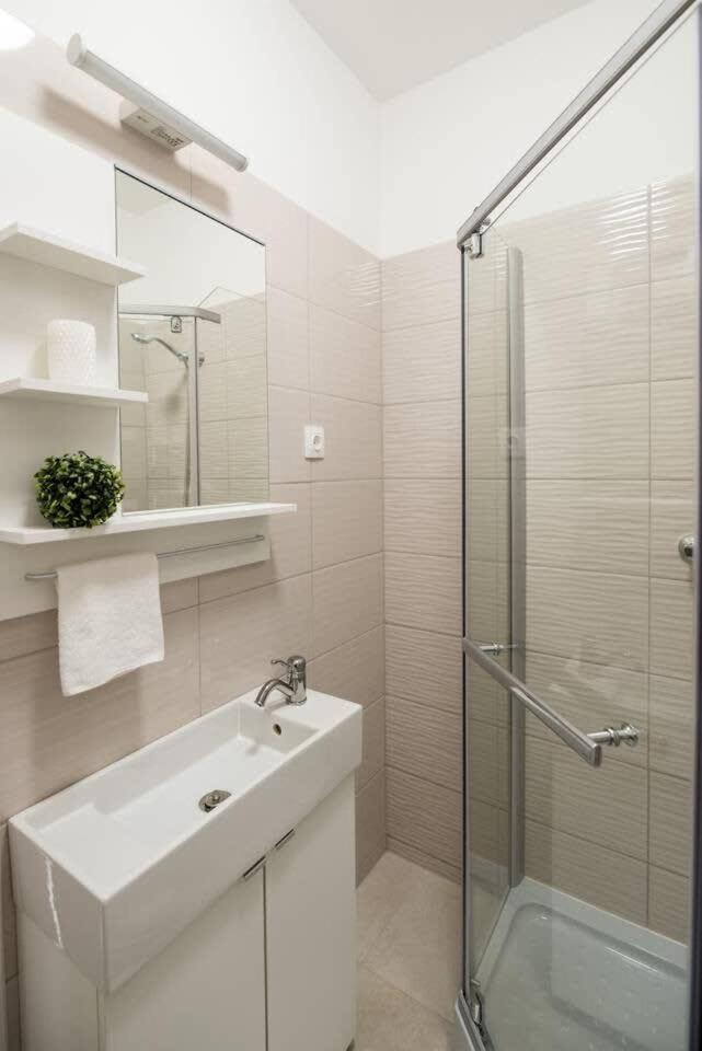 Trendy Central Apartment At Castle Будапеща Екстериор снимка