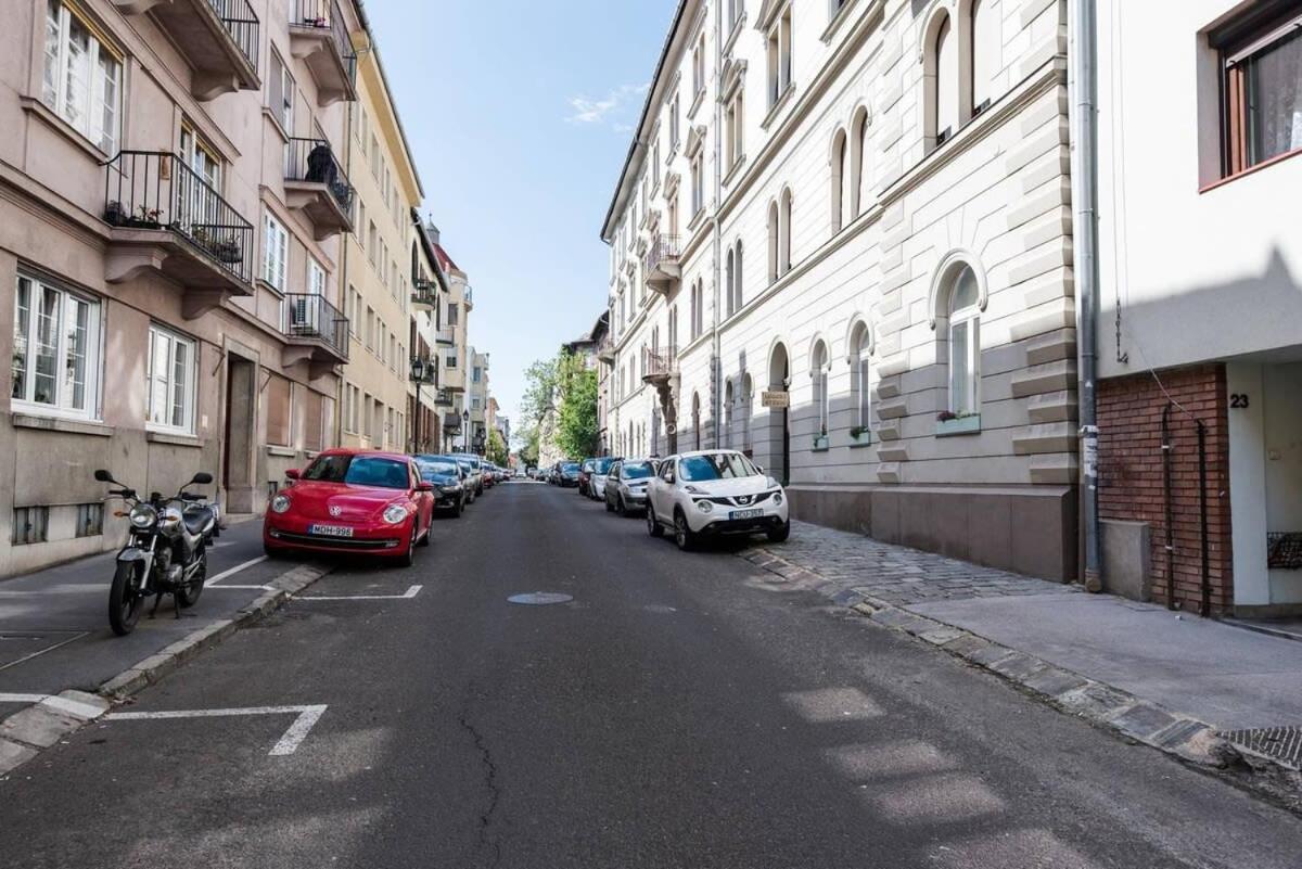 Trendy Central Apartment At Castle Будапеща Екстериор снимка
