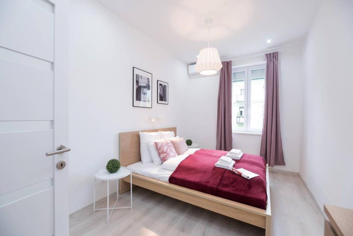 Trendy Central Apartment At Castle Будапеща Екстериор снимка